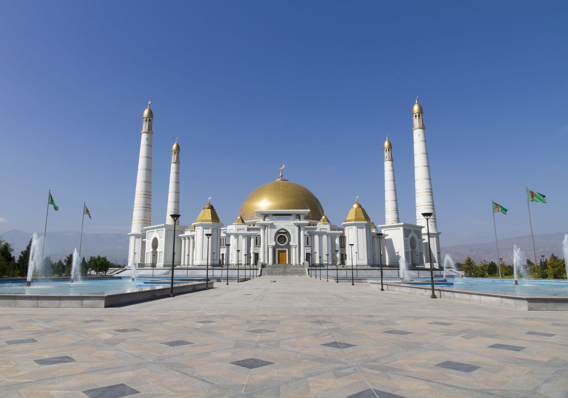 Vue de la grande mosquée, Ashgabat, Turkménistan